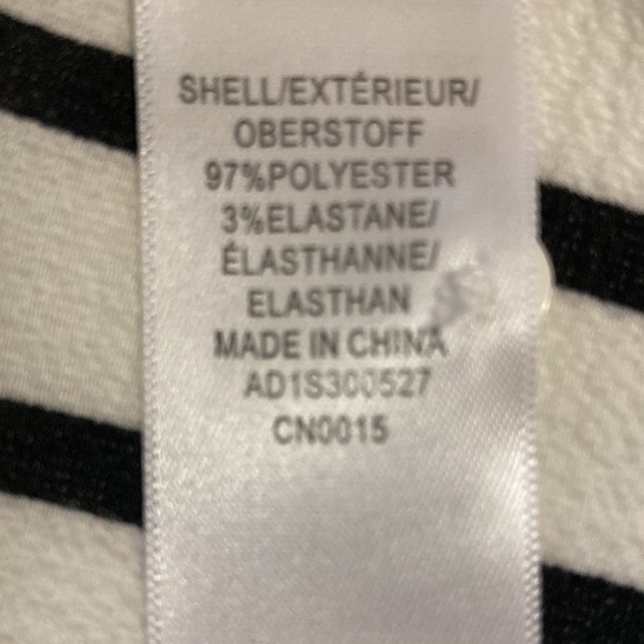 ADRIANNA PAPELL tunic size large, black & white stripes, V neck. Great condition - Picture 9 of 9